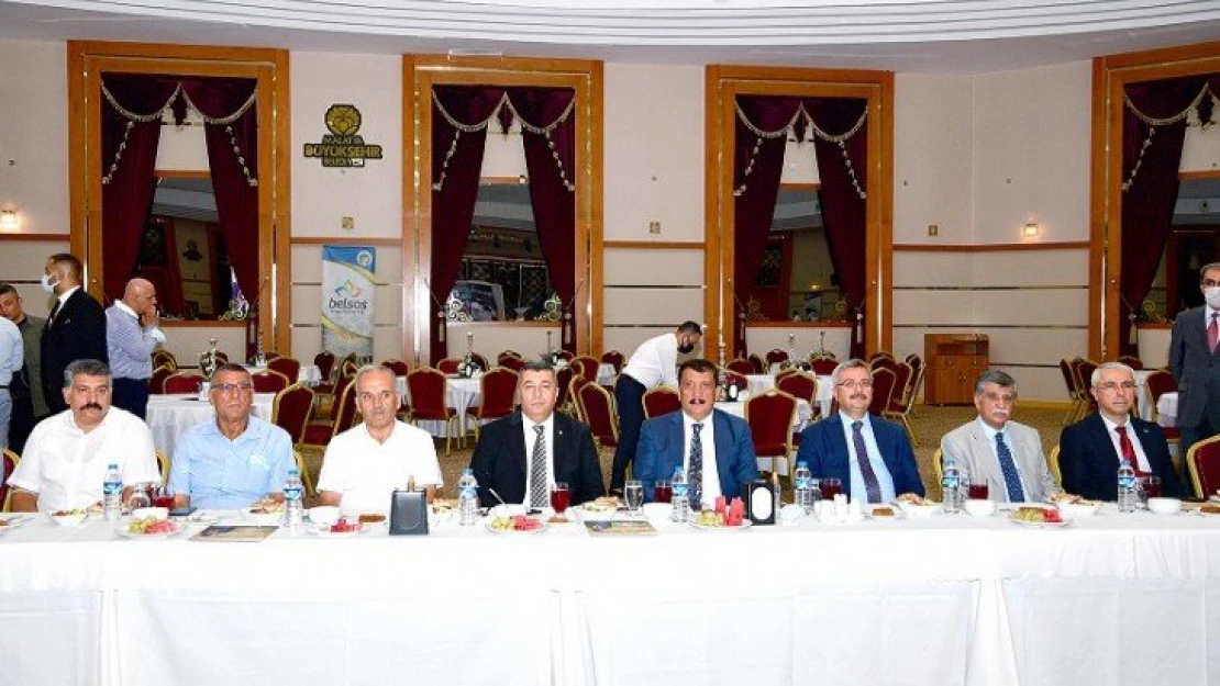 'Kayısının Malatya Ekonomisine Katkısı' Konferansı Yapıldı