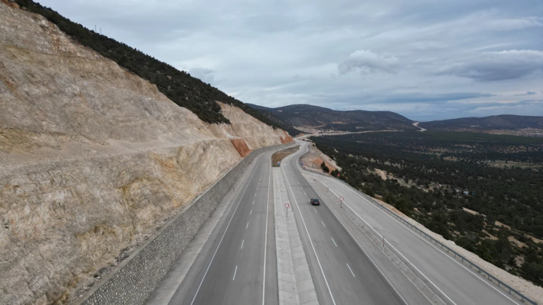 Korkuteli-Elmalı Yolu Yarın Hizmete Açılıyor