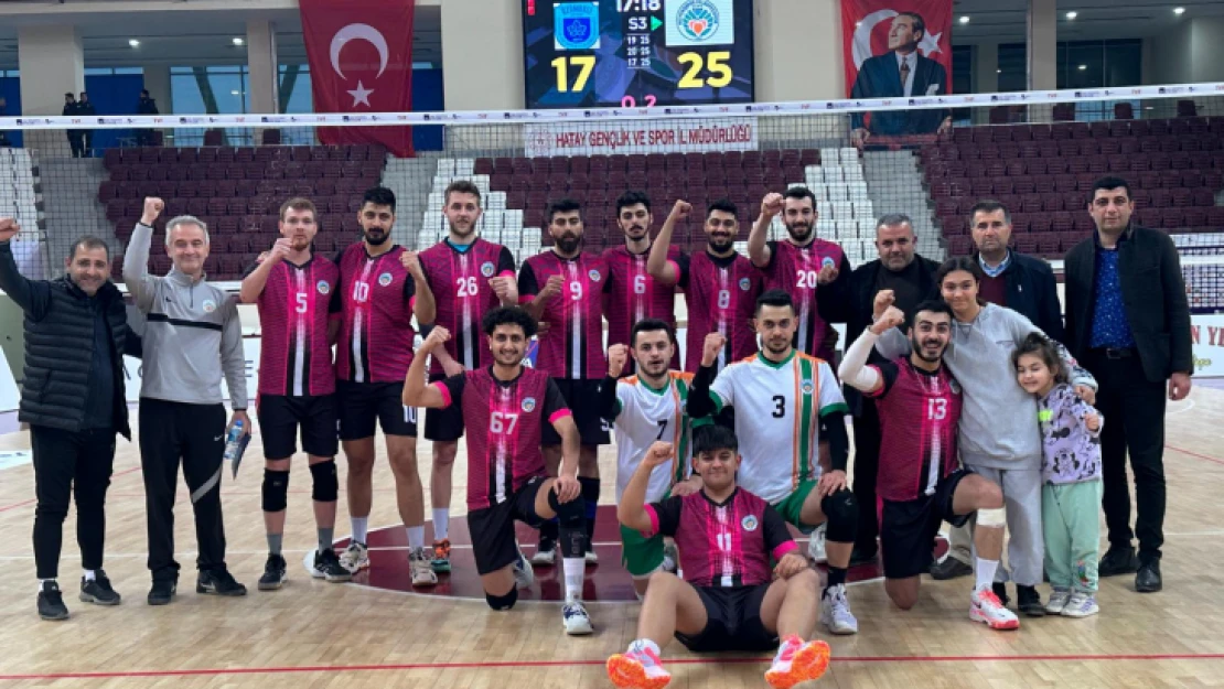 Malatya Büyükşehir Belediye Voleybol Takımı 3  Hatay Üzümdalı Gençlik Spor 0