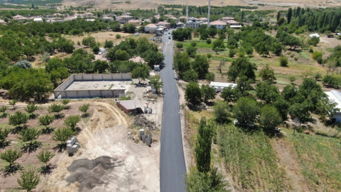 Malatya Büyükşehir Belediyesi yeni yol açma, bakım, onarım ve asfalt çalışmalarına devam ediyor