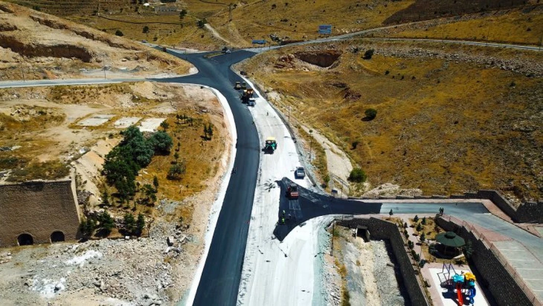 Malatya Büyükşehir Toki Yolunda Asfalt Çalışmalarına Başladı