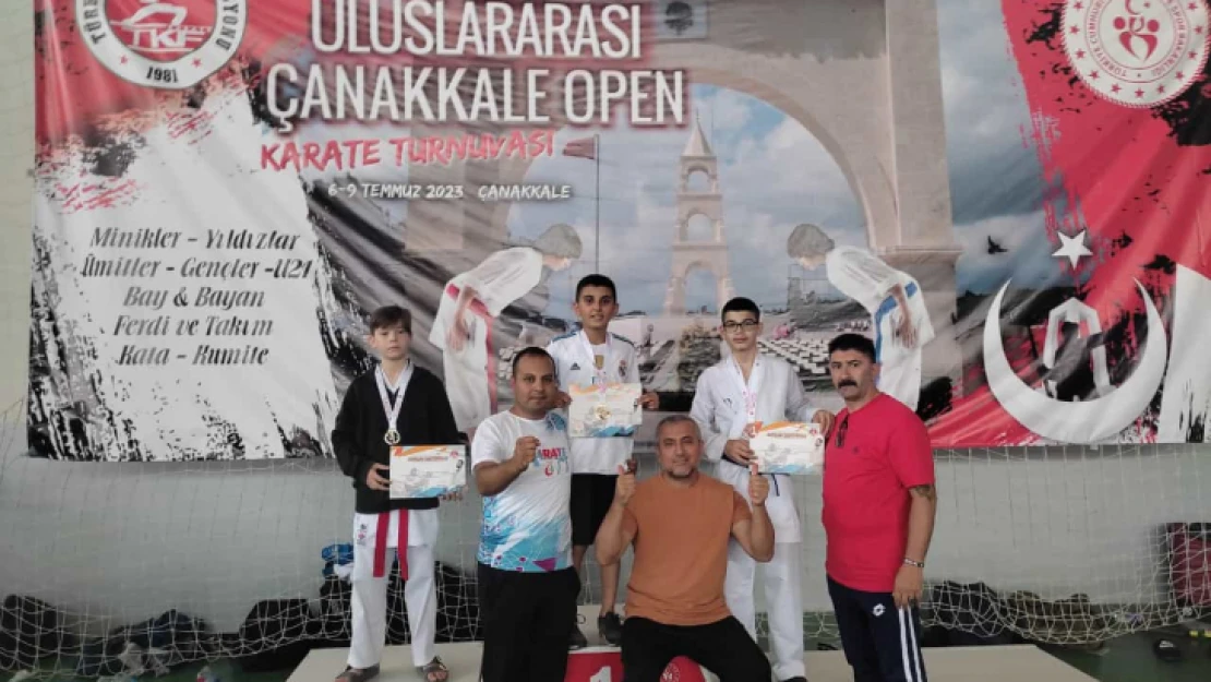 Malatya Çadır Kent'te Çalıştı Uluslararası Çanakkale Open Karate Şampiyonu İlimiz Sporcusu Kerem Gülşen Oldu.