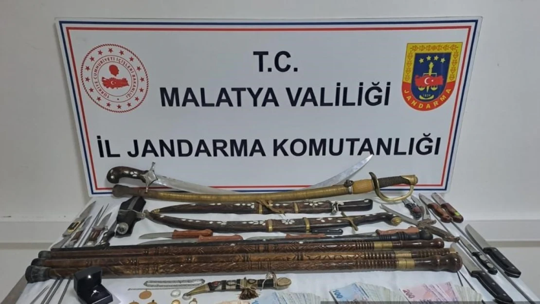 Malatya'da bir evden altın gasbeden zanlı tutuklandı