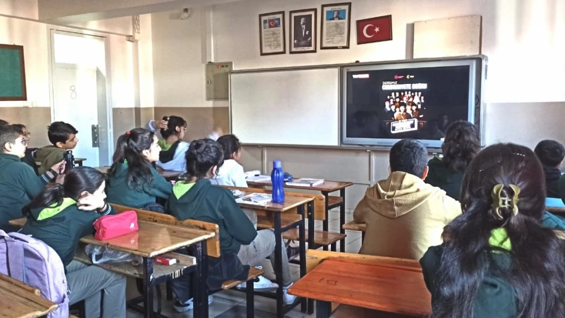 Malatya'da Cumhuriyet Haftasının ilk dersi 'Dersimiz Cumhuriyete Doğru'