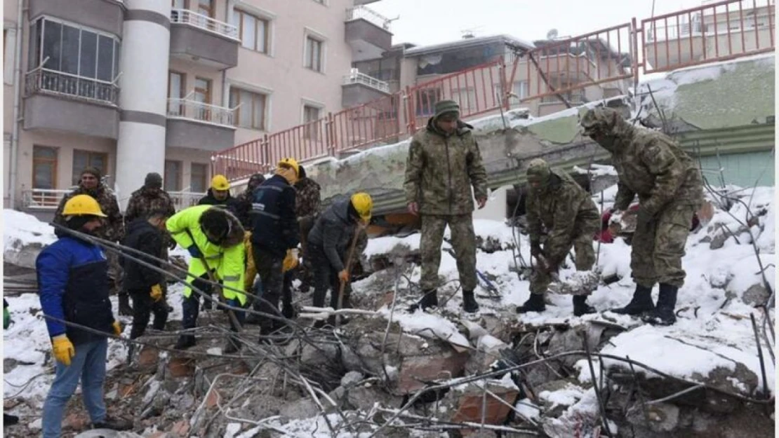 Malatya'da depremde 78 kişinin öldüğü Hakimbey Apartmanı'yla ilgili davanın duruşması görüldü