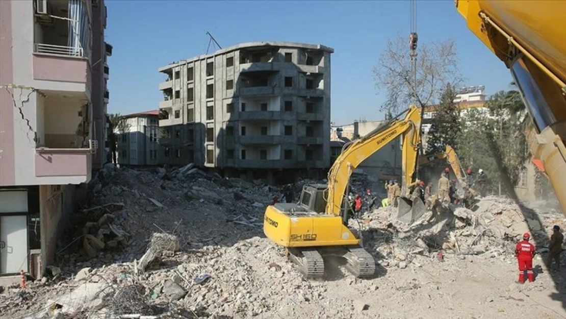 Malatya'da depremde 78 kişinin öldüğü Hakimbey Apartmanı'yla ilgili davanın görülmesine devam edildi