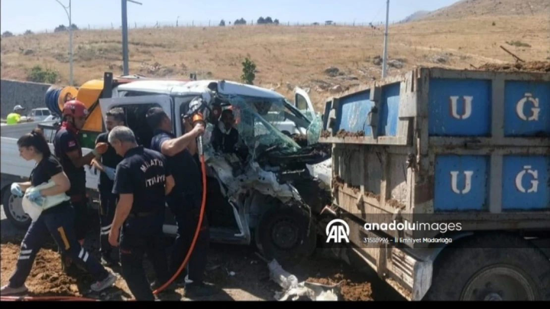 Malatya'da iki ayrı trafik kazasında 2 kişi yaralandı