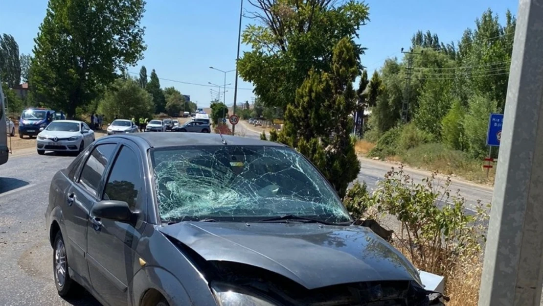 Malatya'da iki otomobilin çarpıştığı kazada 3 kişi yaralandı