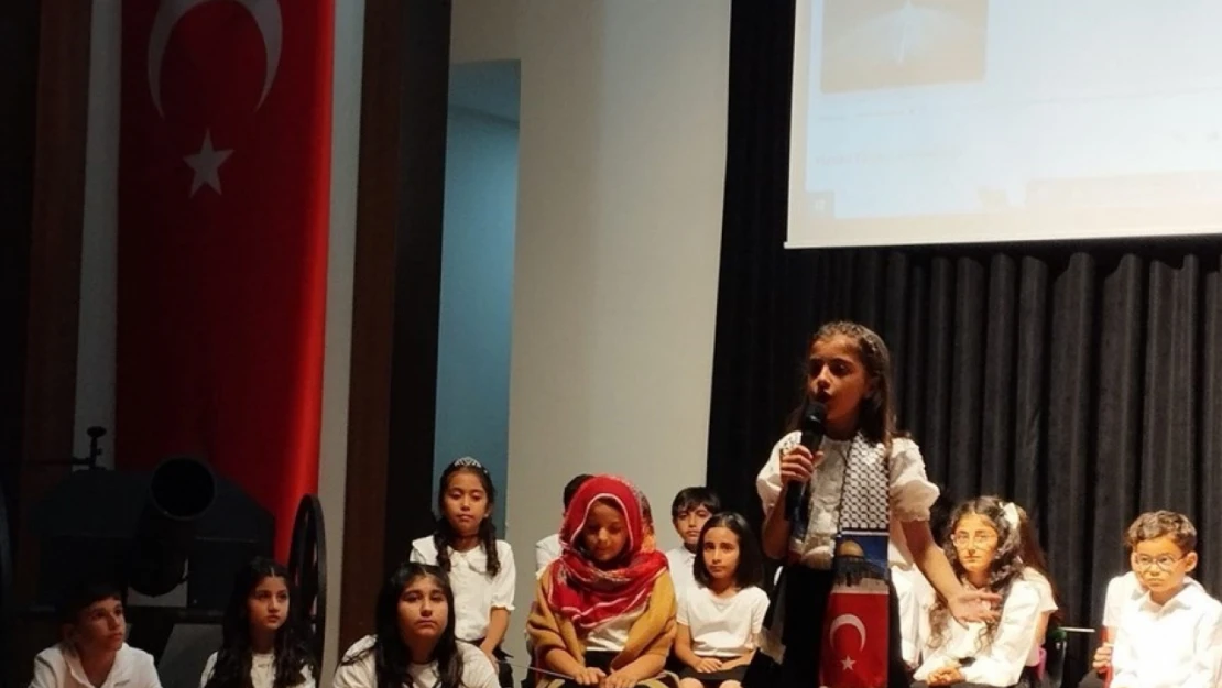Malatya'da öğrencilerden 'Dilim Zenginliğim' gösterisi