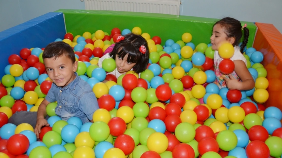 Nezaket Okullarına Yoğun İlgi