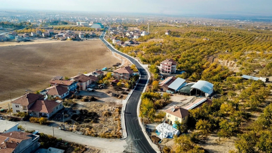 Büyükşehir Yarımcahan Ve Çarşıbaşı Caddelerini Asfaltladı