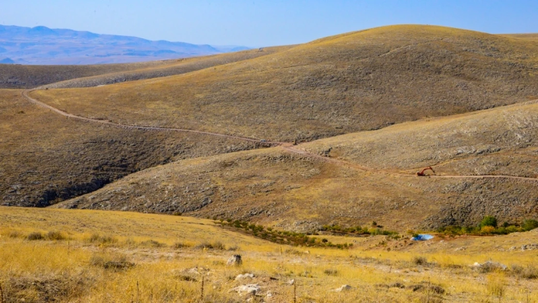 Darende'de  3 Km Yeni Yol Açıyor