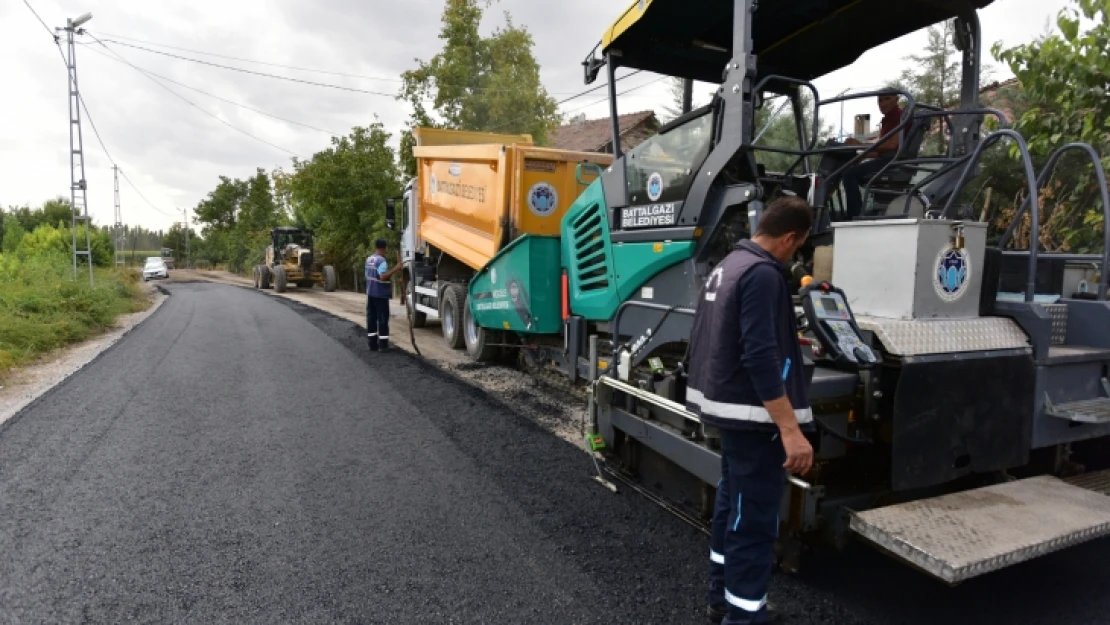 Kemerköprü Mahallesi Sıcak Asfalta Kavuştu