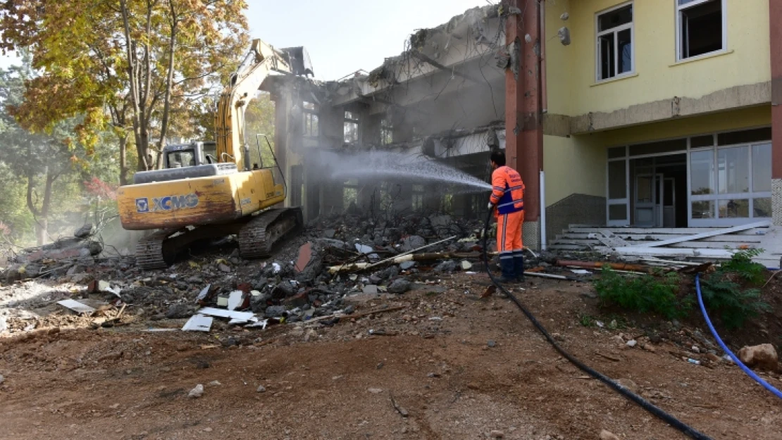 DSİ 92. Şube Müdürlüğü'ne Ait Eski Binaların Tamamı Yıkıldı