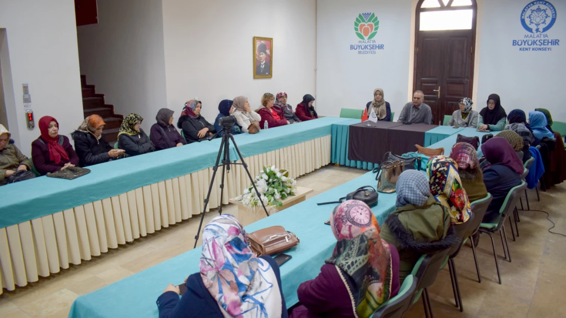 Malatya Kent Konseyi Kadın Meclisi Üyeleri 'Deprem Ve Sonrası' Programında Buluştu