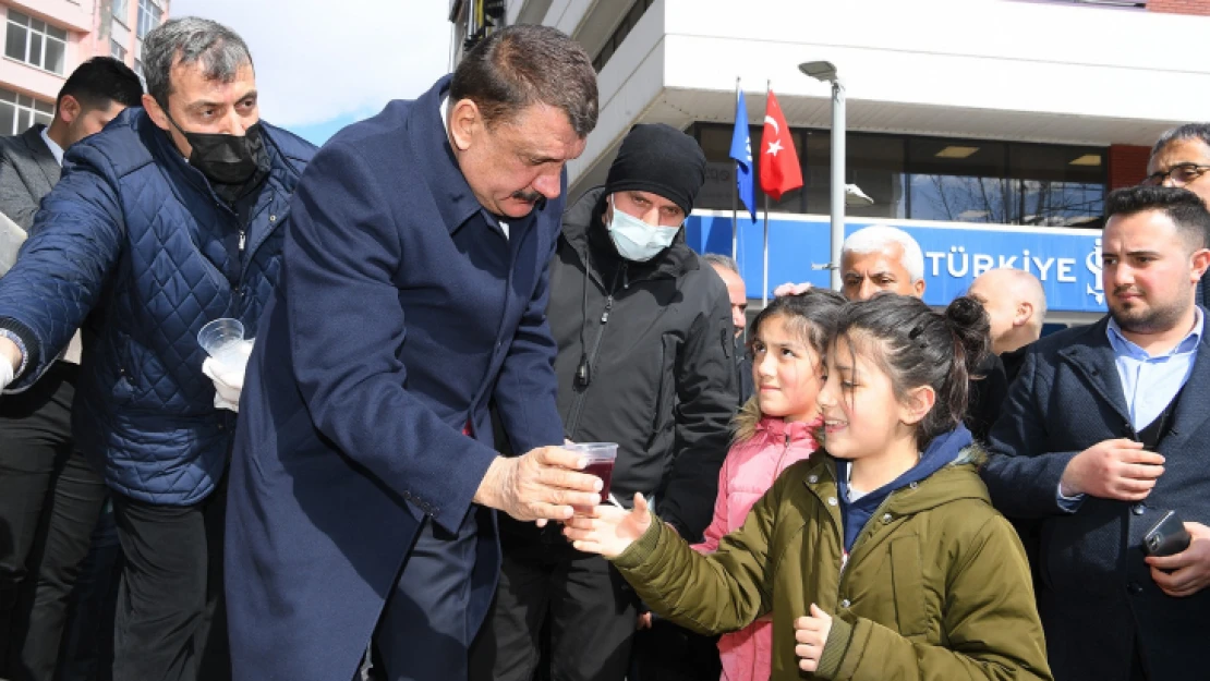 Malatya Kent Konseyi Malatyalı Niyazi Mısri'yi Tanıtıyor