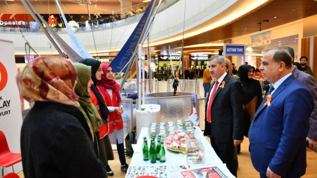 Malatya Park AVM'de kan bağışı