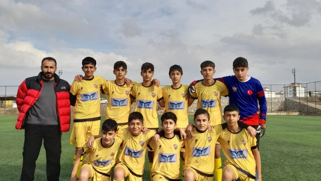 Malatya U-14 Erdal Doğaner Futbol Ligi'nde Orduzuspor Şampiyon Oldu..