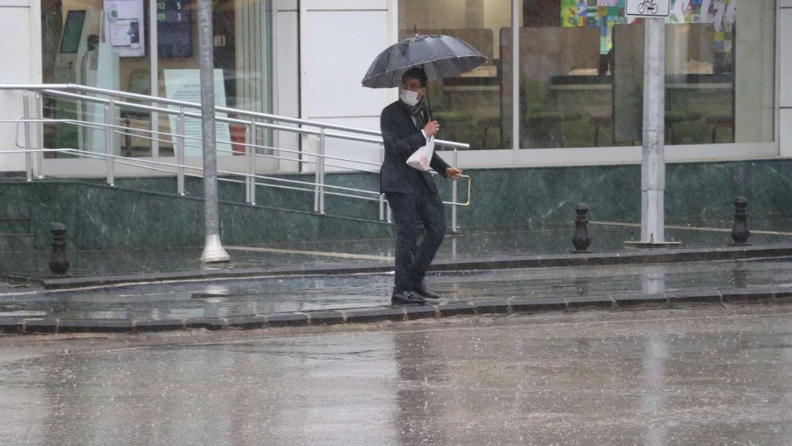 Meteorolojiden kuvvetli yağış uyarısı