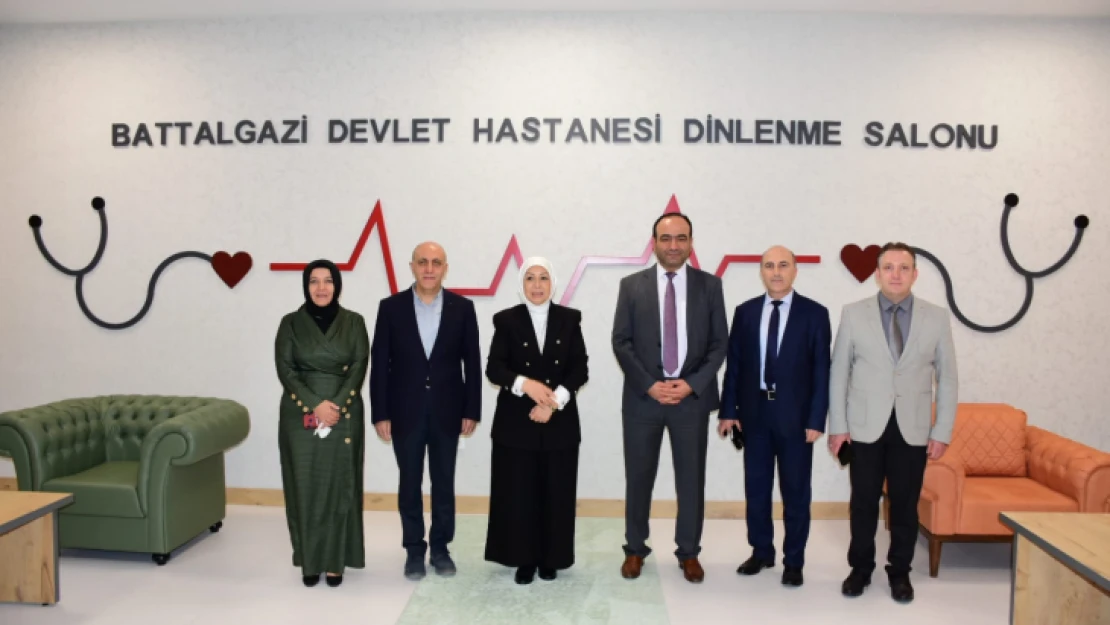 Milletvekili Öznur ÇALIK Battalgazi Devlet Hastanesine Ziyarette Bulundu.