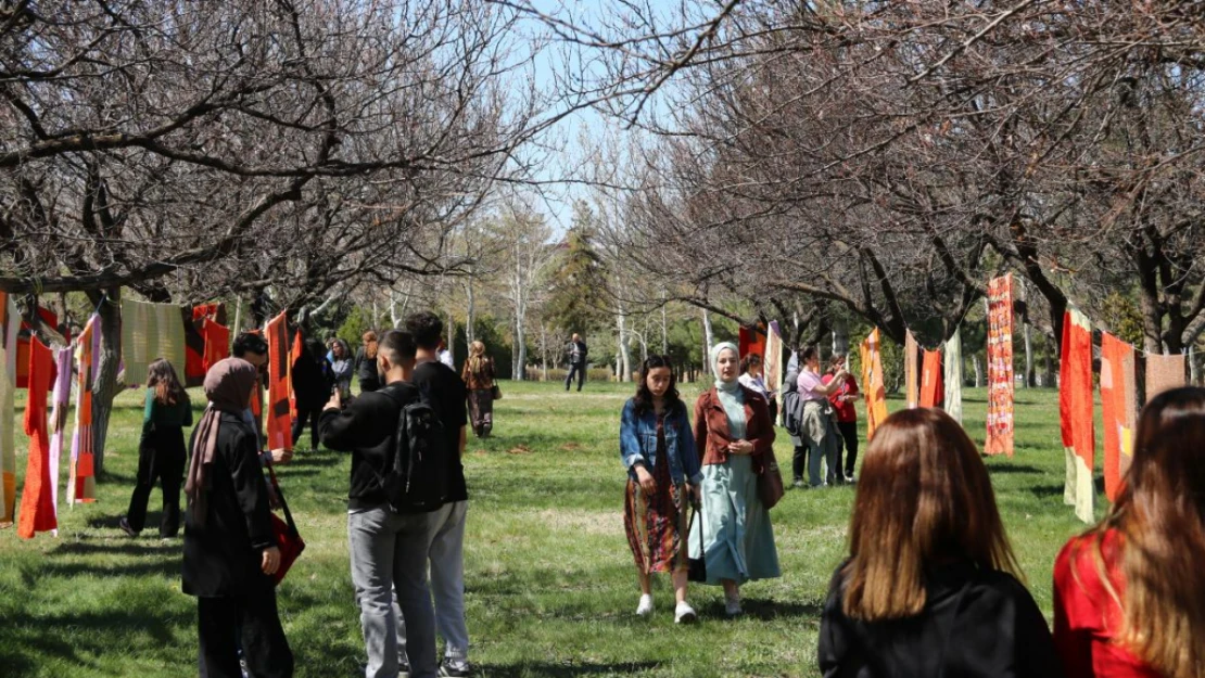 Nasılsın? İlmek İlmek Kadın Buluşması Sergisi Açıldı