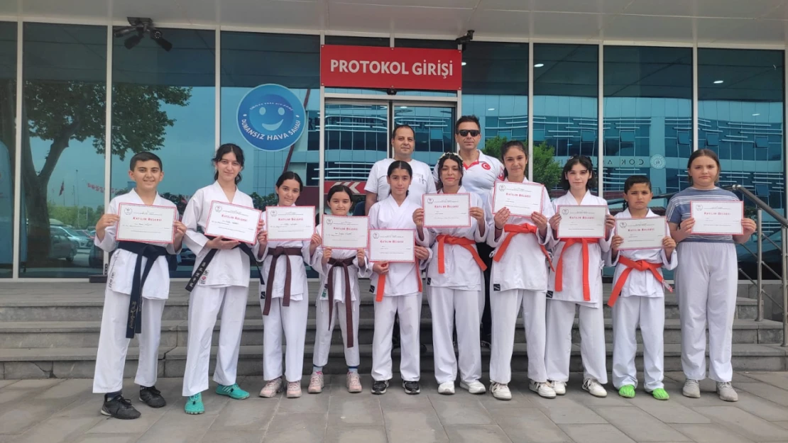 Özhan AKIN Depremzede Olan  Karate Ve Oryantiring Sporcuları'na Atletik Performans Semineri Verdi.
