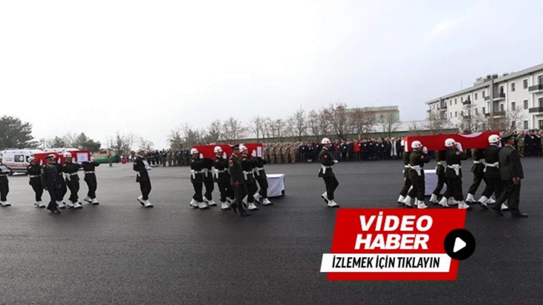 Pençe-Kilit Harekatı bölgesinde şehit olan 6 asker için Şırnak'ta tören yapıldı