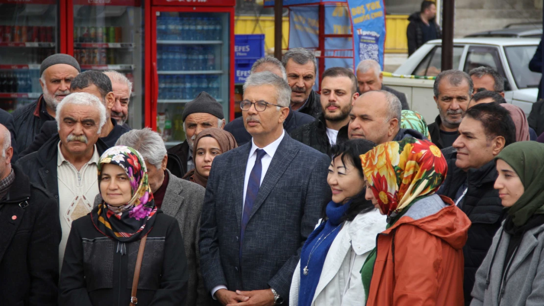 Prof. Dr. İbrahim Gezer Darende'de temaslarda  bulundu