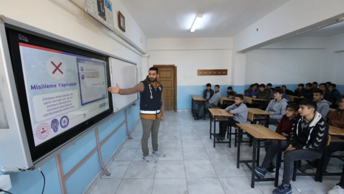 Siber Zorbalık projeleri ile ilgili bilgilendirici faaliyetler