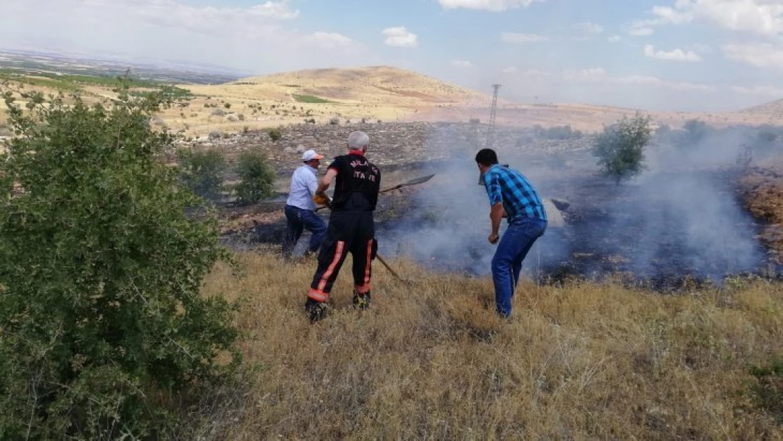 Tavşan Tepe Mevkiinde Yangın