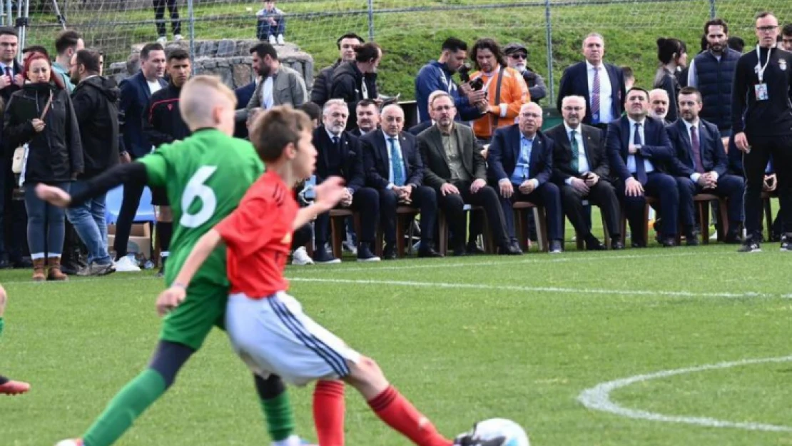 Türk Futbolu Kısır Tartışmalardan Kurtulmalı