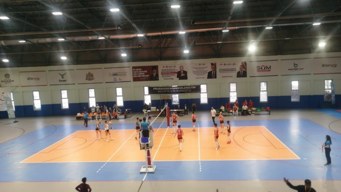 TVF 1. Lig Voleybol'da Malatya'nın Sultanları Bolu Belediyespor'a 3-1 Yenildi..