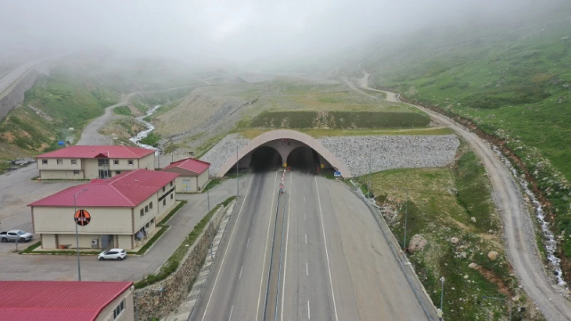 Ulaştırma ve Altyapı Bakanlığı, Ovit Tüneli ile ilgili yazılı açıklama yaptı.