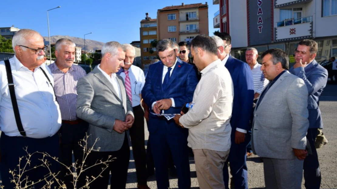 Vali Hulusi Şahin Ali Kapısı Eğitim Yardımlaşma Dayanışma ve Kültür Derneğini Ziyaret etti