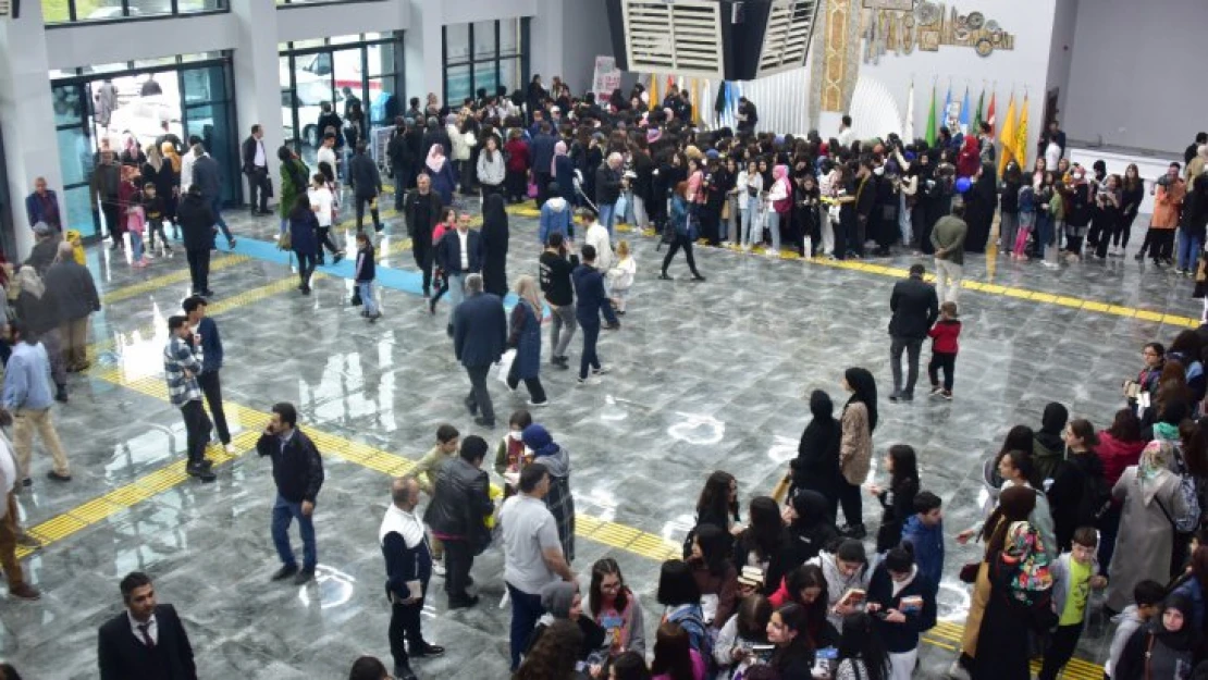 Yazarlardan 9. Malatya Anadolu Kitap Ve Kültür Fuarı'na Övgüler