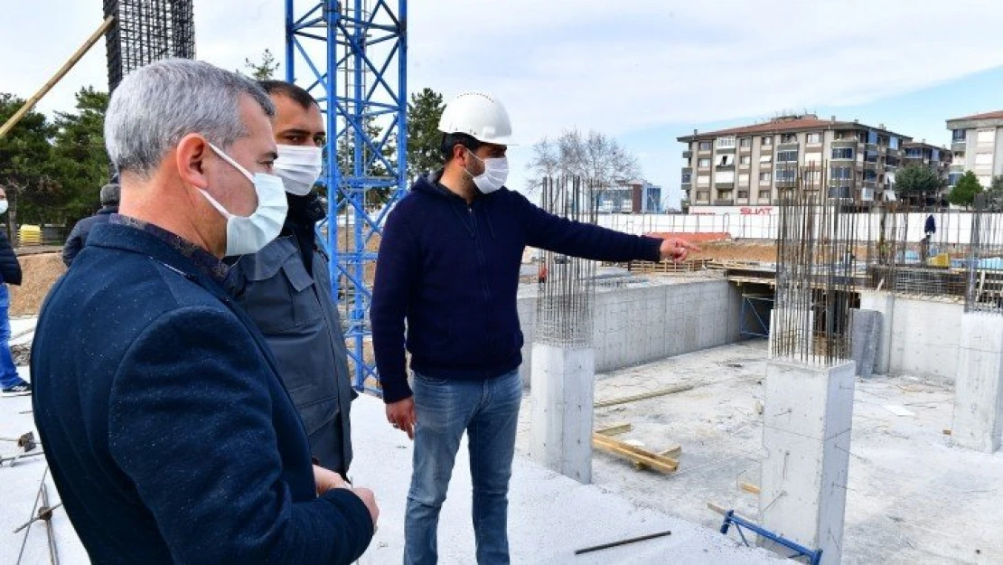 Yeşilyurt'a Yakışan Hizmet Binası İnşaatı Hızla Yükseliyor