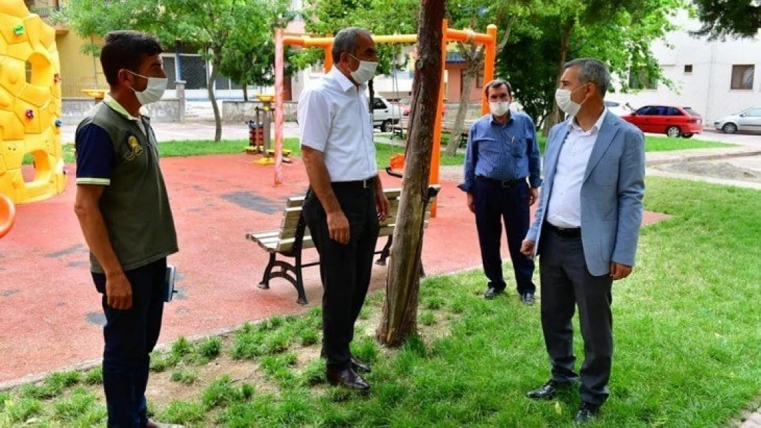 Yeşilyurt Belediyesi Park Alanlarında Hizmetlerini Artırdı