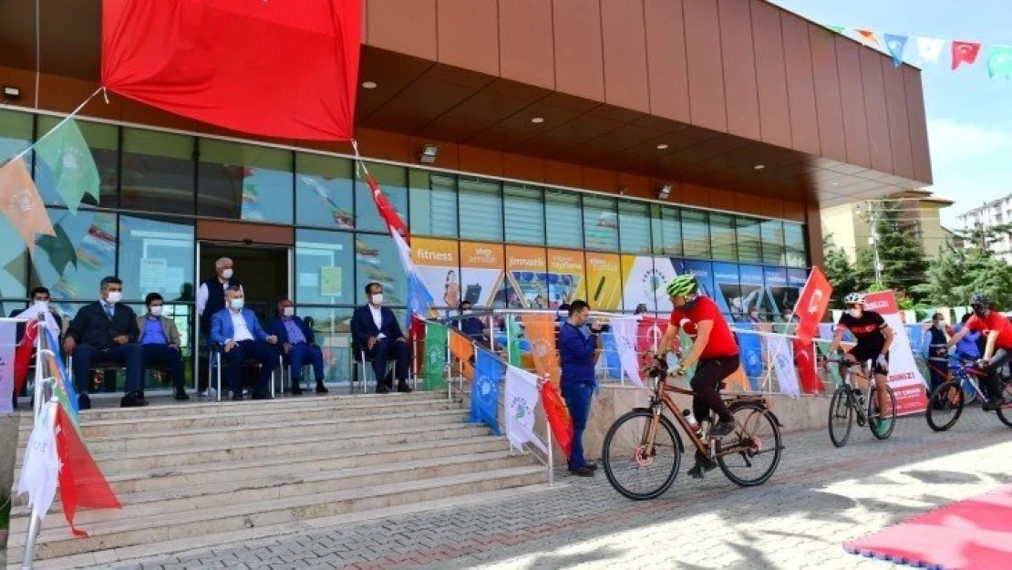 Yeşilyurt Belediyesi Yaşam Ve Spor Merkezinde 19 Mayıs Bayramına Özel Gösteriler