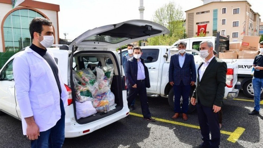 Yeşilyurt Belediyesinden 200 Aileye gıda paketi