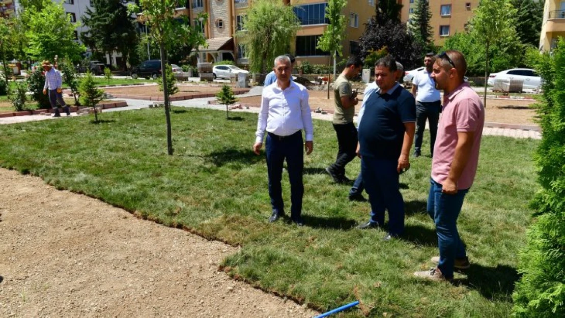 Yeşilyurt'taki Sosyal Yaşam Alanları Düzenleme Çalışmasıyla Daha Nezih Bir Görüntüye Kavuşuyor