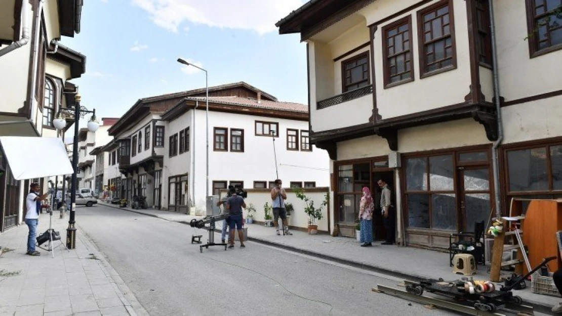 Yeşilyurt'un Tarihi Konakları Ve Doğal Zenginlikleri 'Zalo' Filmine Ev Sahipliği Yapıyor