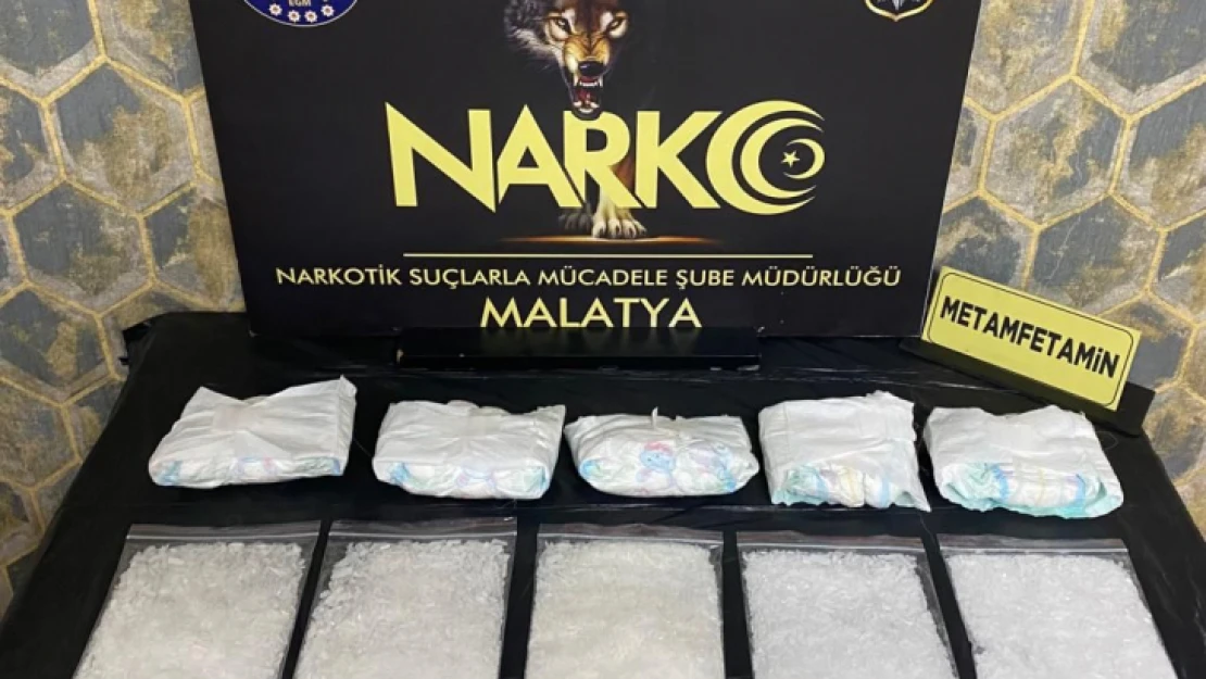 Yolcu Otobüsünde 11 kilo 800 gram Esrar maddesi ele geçirildi.