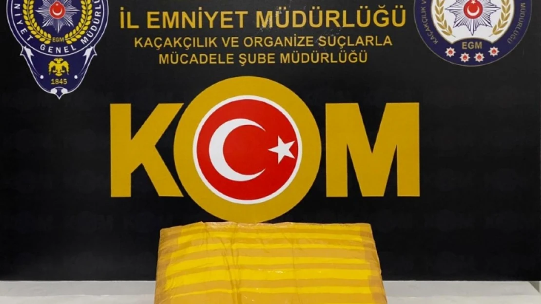 Yolcu Otobüsünde 2 600 gr Esrar Ele Geçirildi