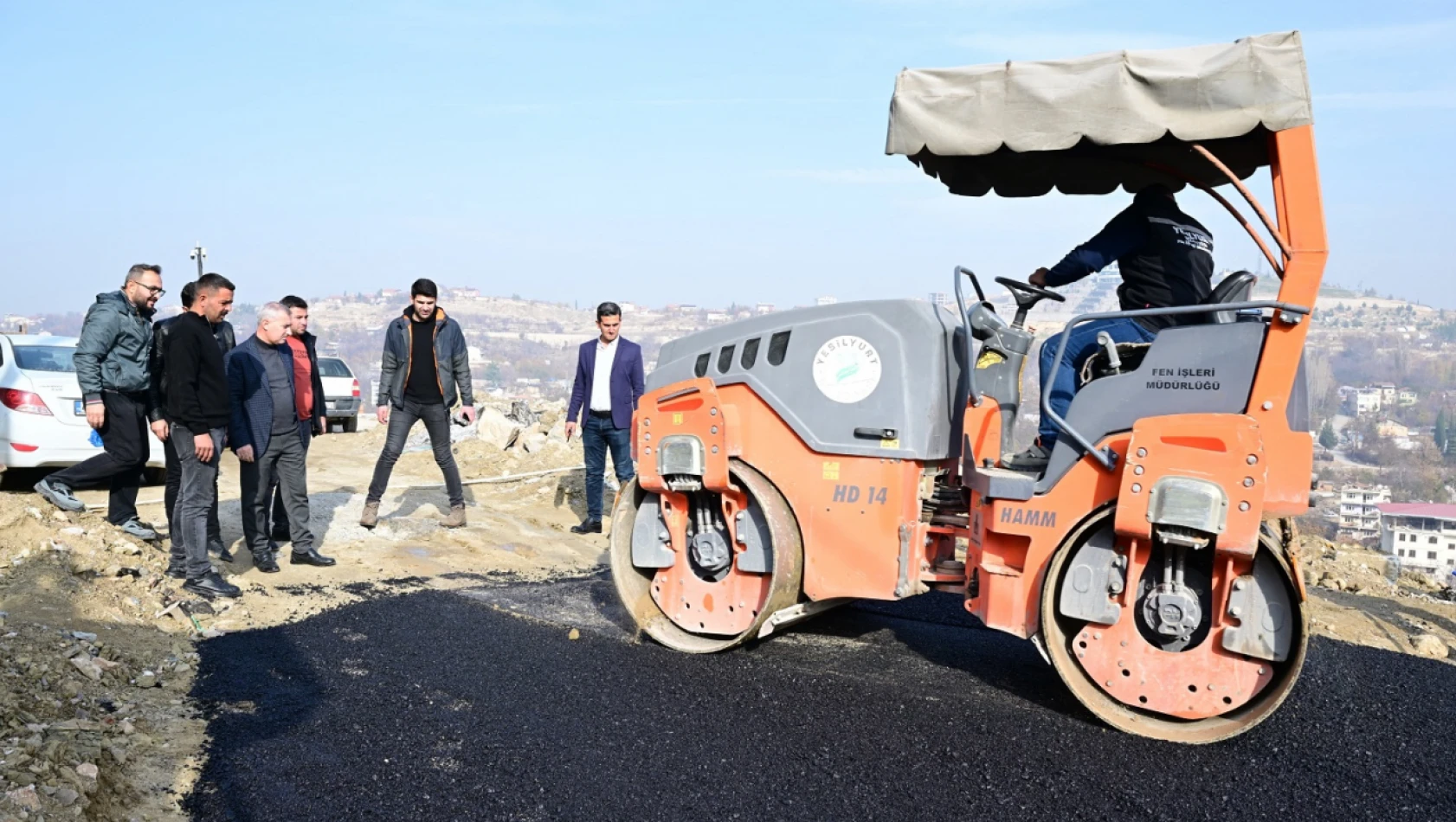 Başkan Çınar, Mollakasım Mahallesindeki Yol Yenileme Çalışmalarını İnceledi