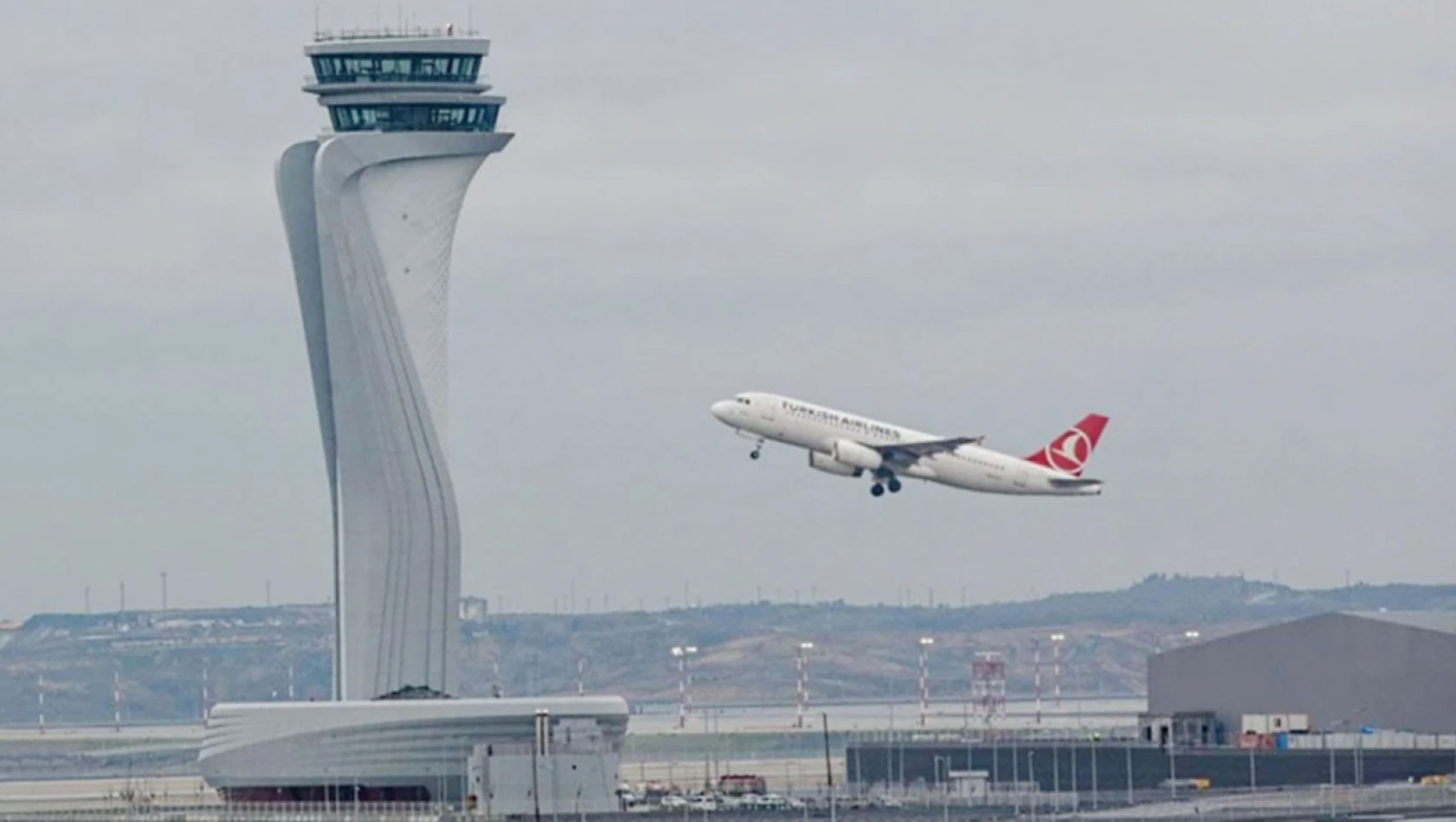 İstanbul Havalimanı, Avrupa'nın zirvesindeki yerini koruyor