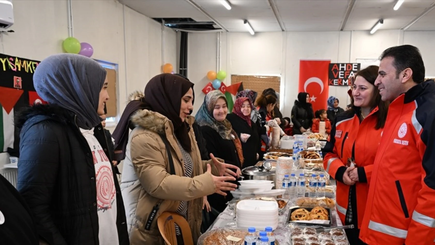 Konteyner kentte yaşayan kadınlardan Gazze için 'Ahde Vefa' kermesi