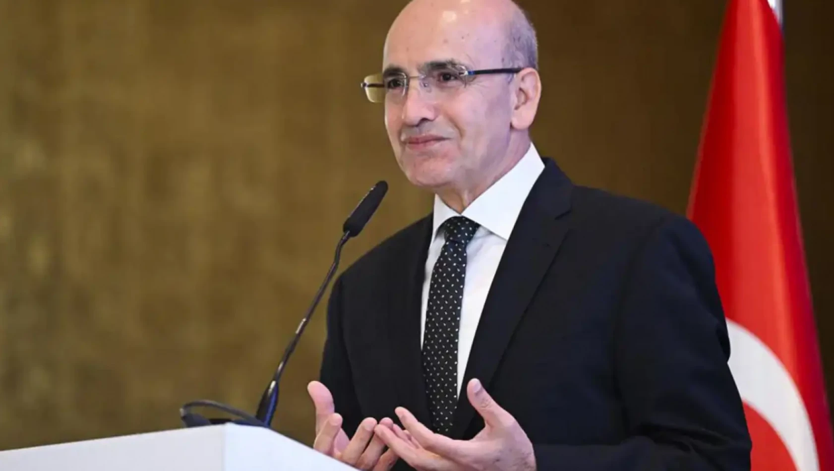 Mehmet Şimşek: Cari açık neredeyse yüzde birin altına indi