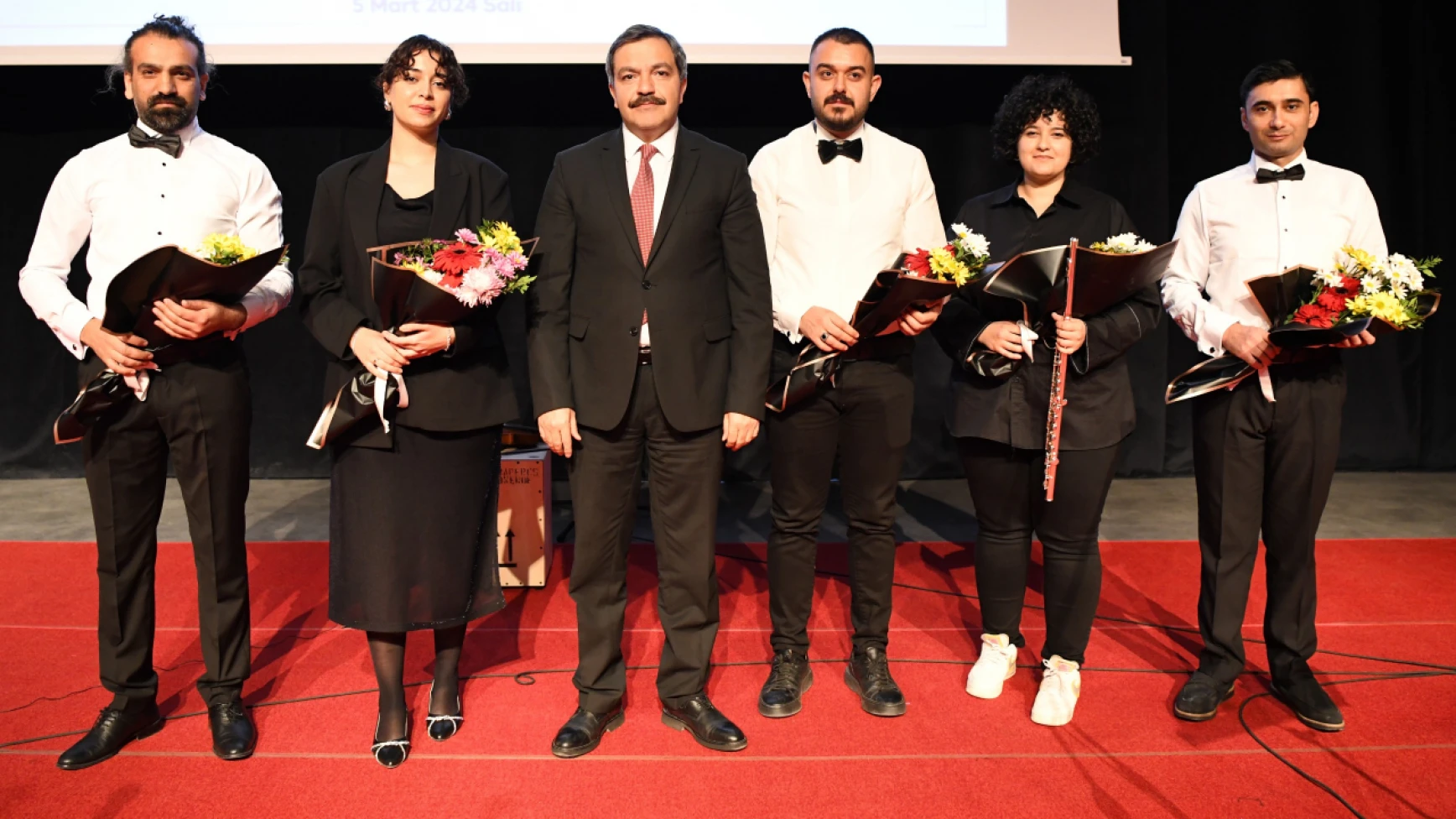 Malatya Turgut Özal Üniversitesinde 2023-2024 Akademik Kurul Ve Akademik Giysi Töreni Gerçekleştirildi