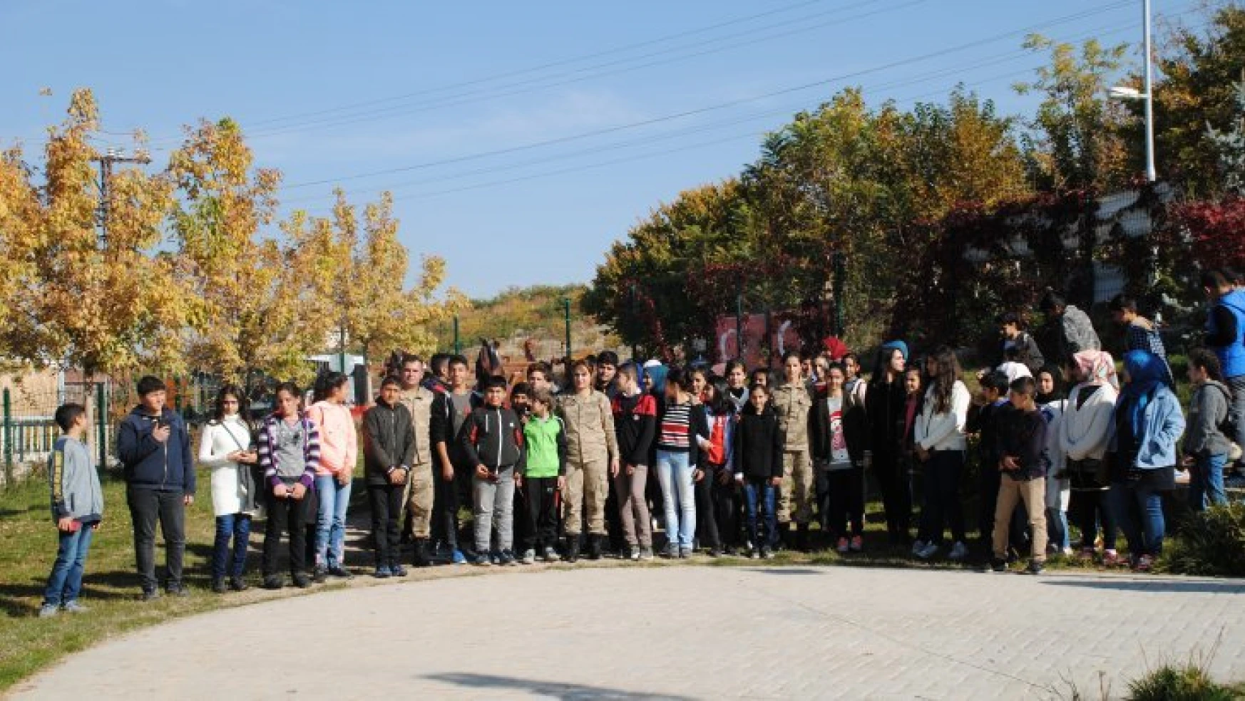 49 Öğrenciye Hayvanat Bahçesi ve Malatya Park Sinema Faaliyeti