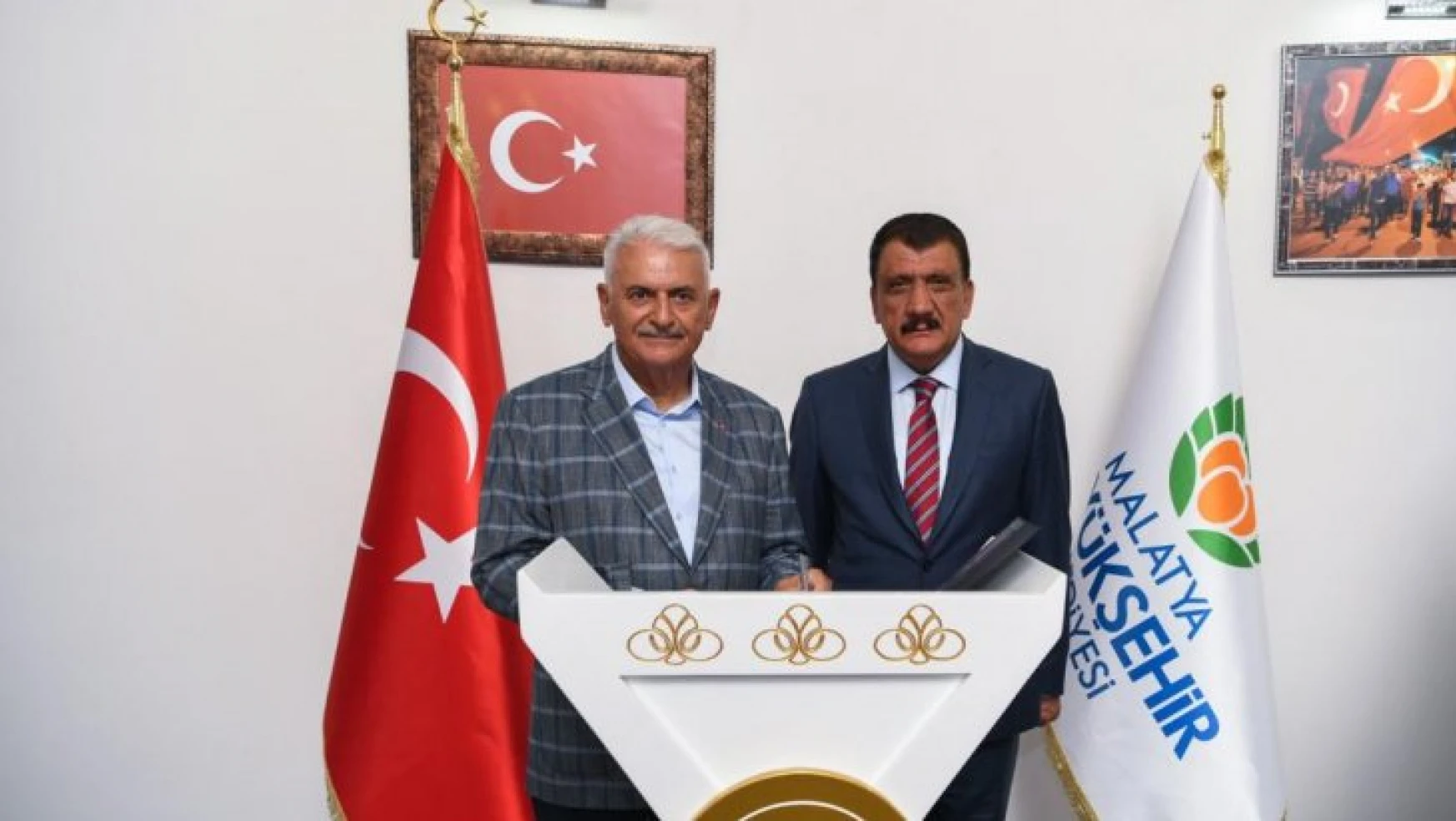 AK Parti Genel Başkan Vekili Binali Yıldırım, Büyükşehir Belediyesini ziyaret etti